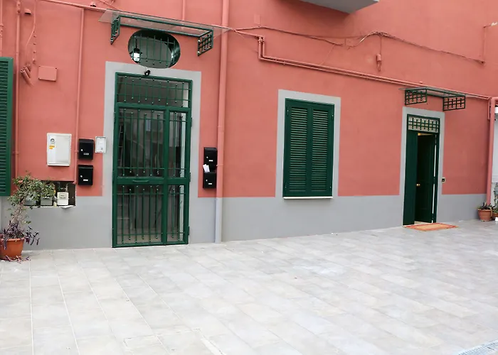 La Scalinata Di ChiaiaHotel Napoli